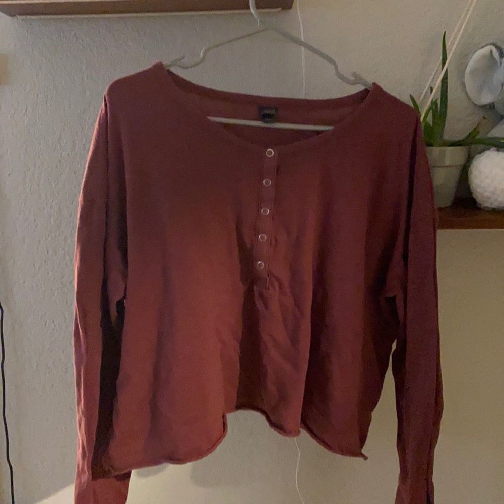 oversized cropped long sleeve